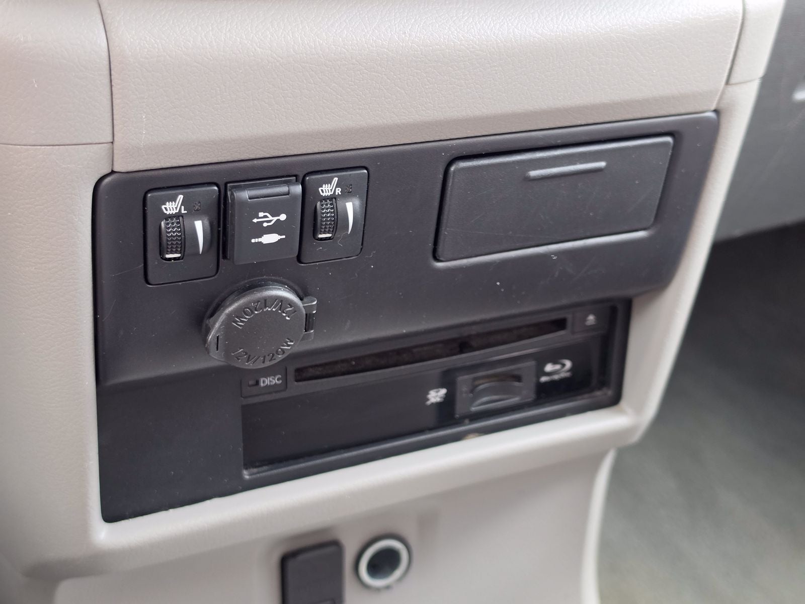 2020 Toyota Sienna XLE Premium 8 Passenger
