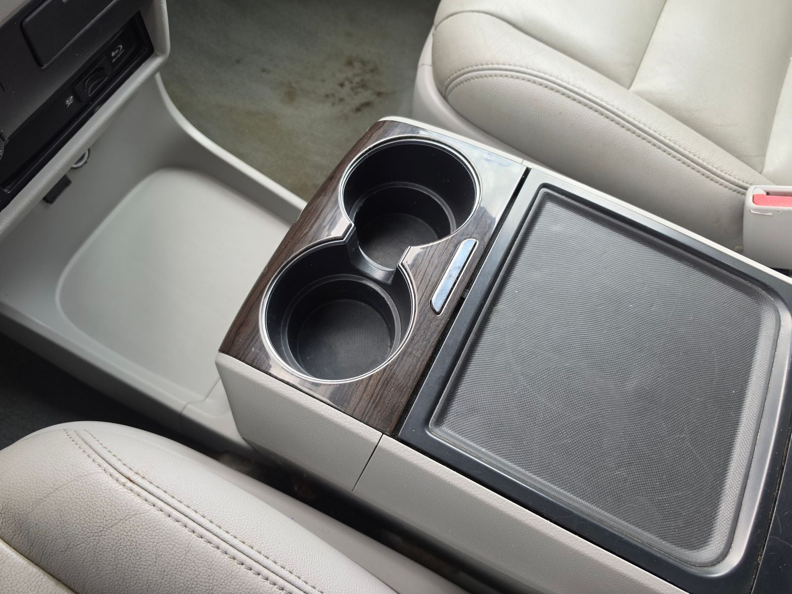 2020 Toyota Sienna XLE Premium 8 Passenger