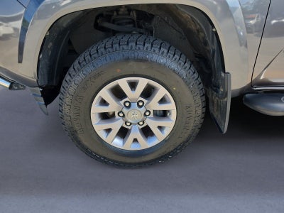 2016 Toyota Tacoma SR5