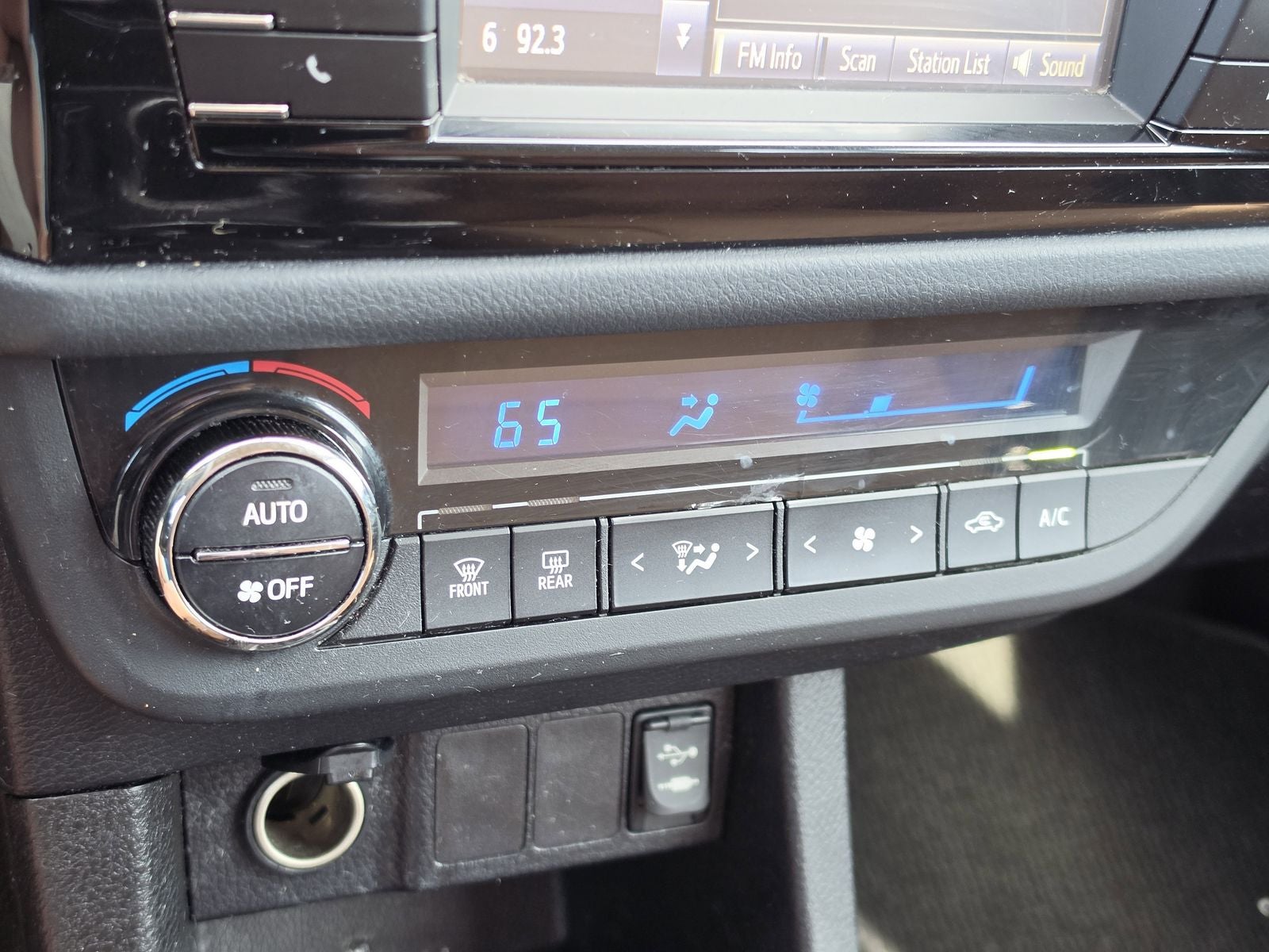 2016 Toyota Corolla LE Plus