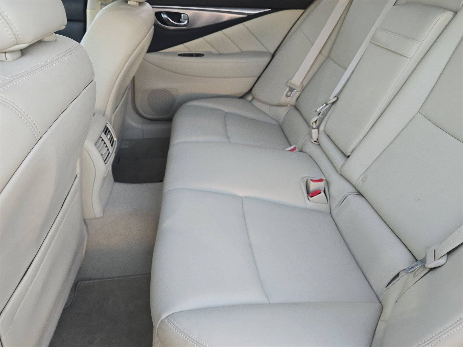 2016 INFINITI Q50 3.0t Premium