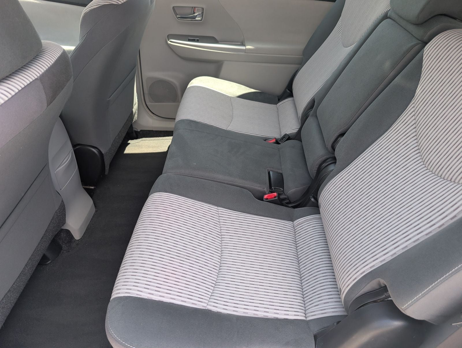 2015 Toyota Prius v Three