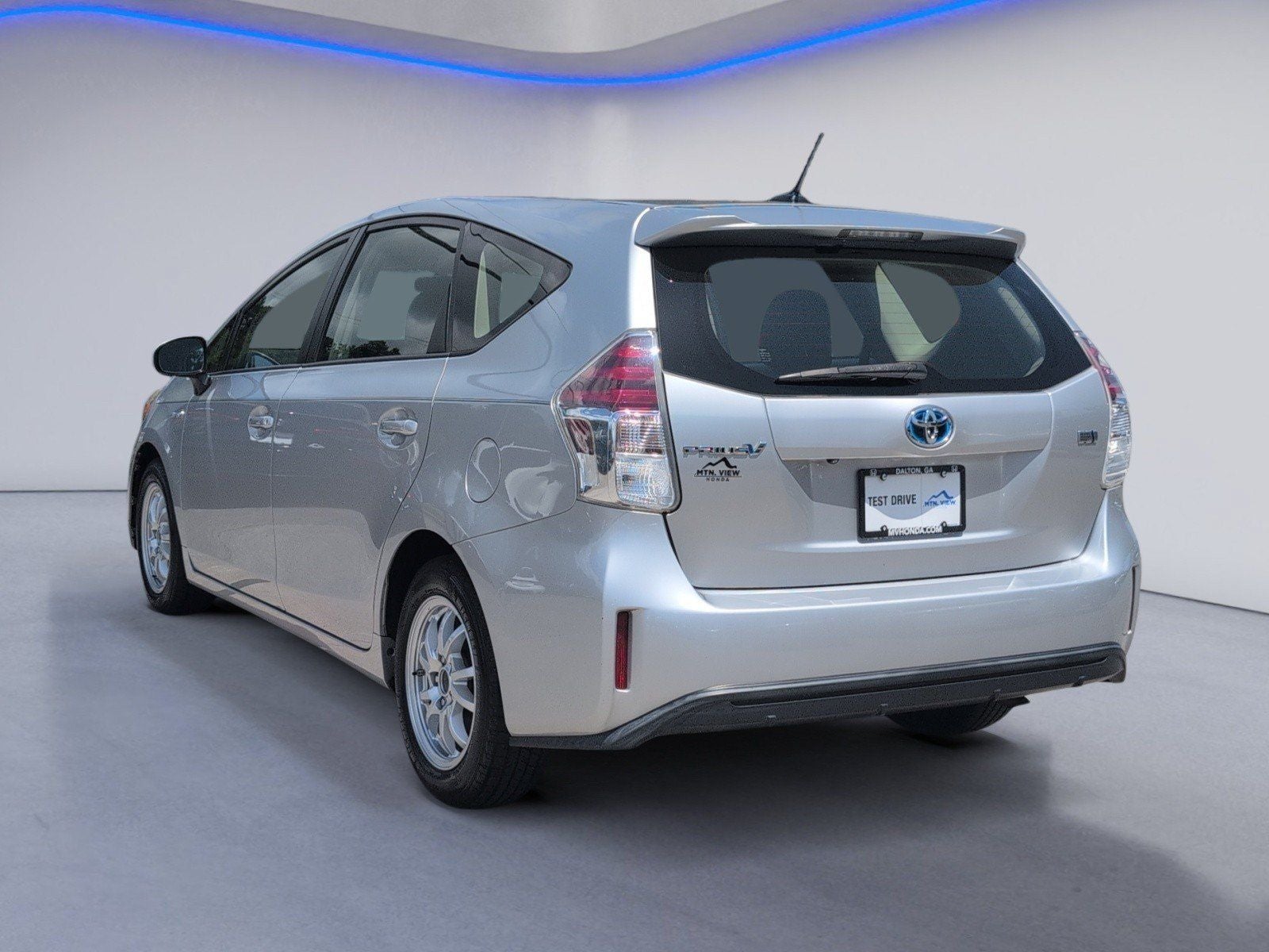 2015 Toyota Prius v Three