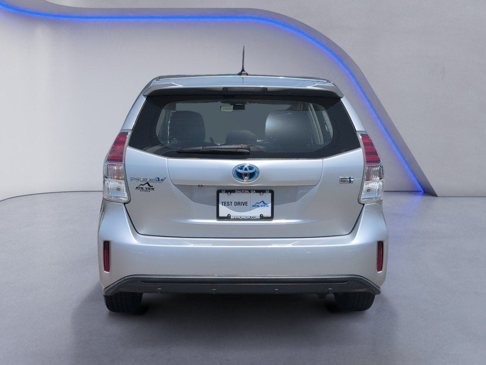 2015 Toyota Prius v Three