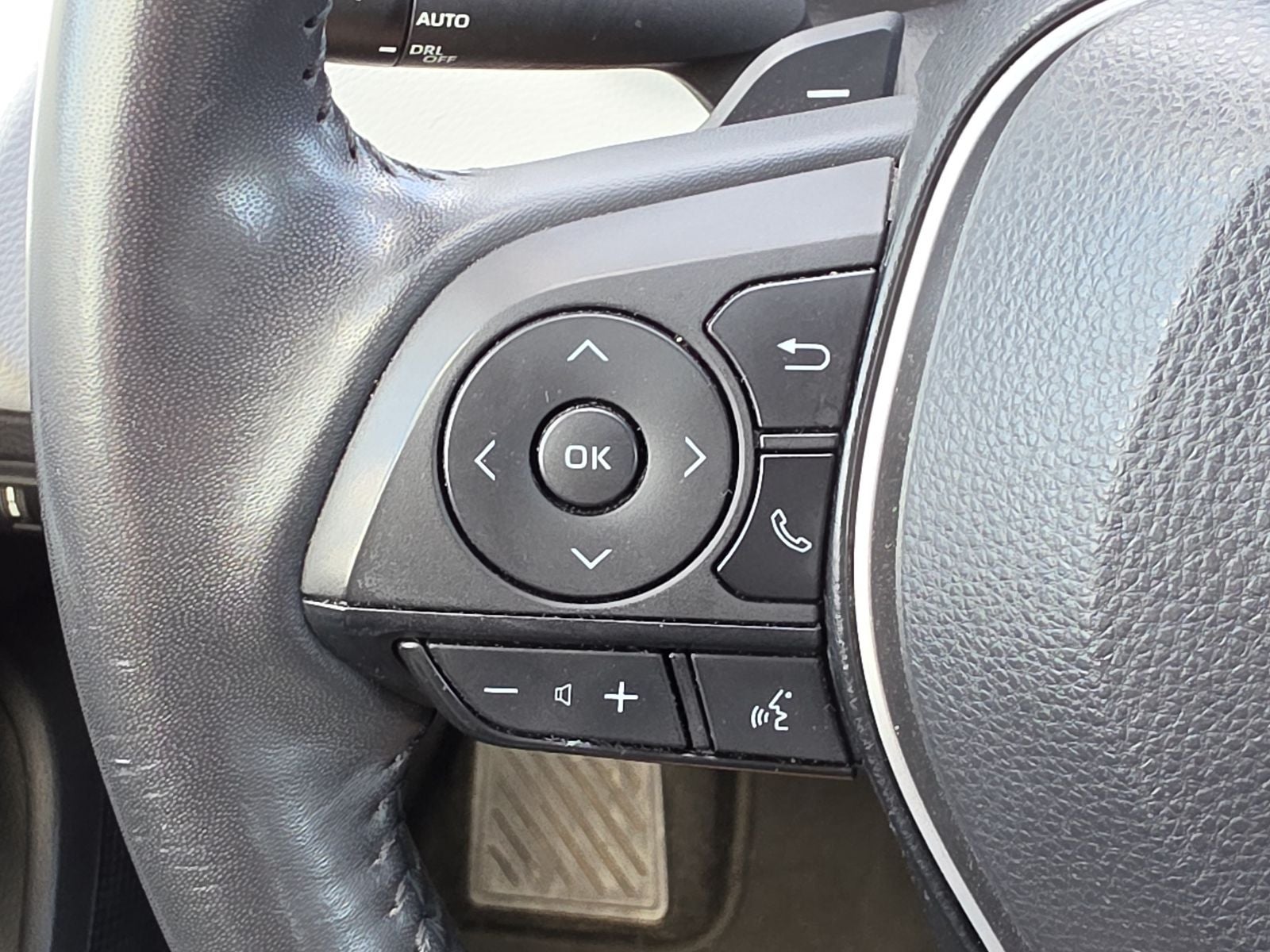 2023 Toyota Corolla Hatchback SE