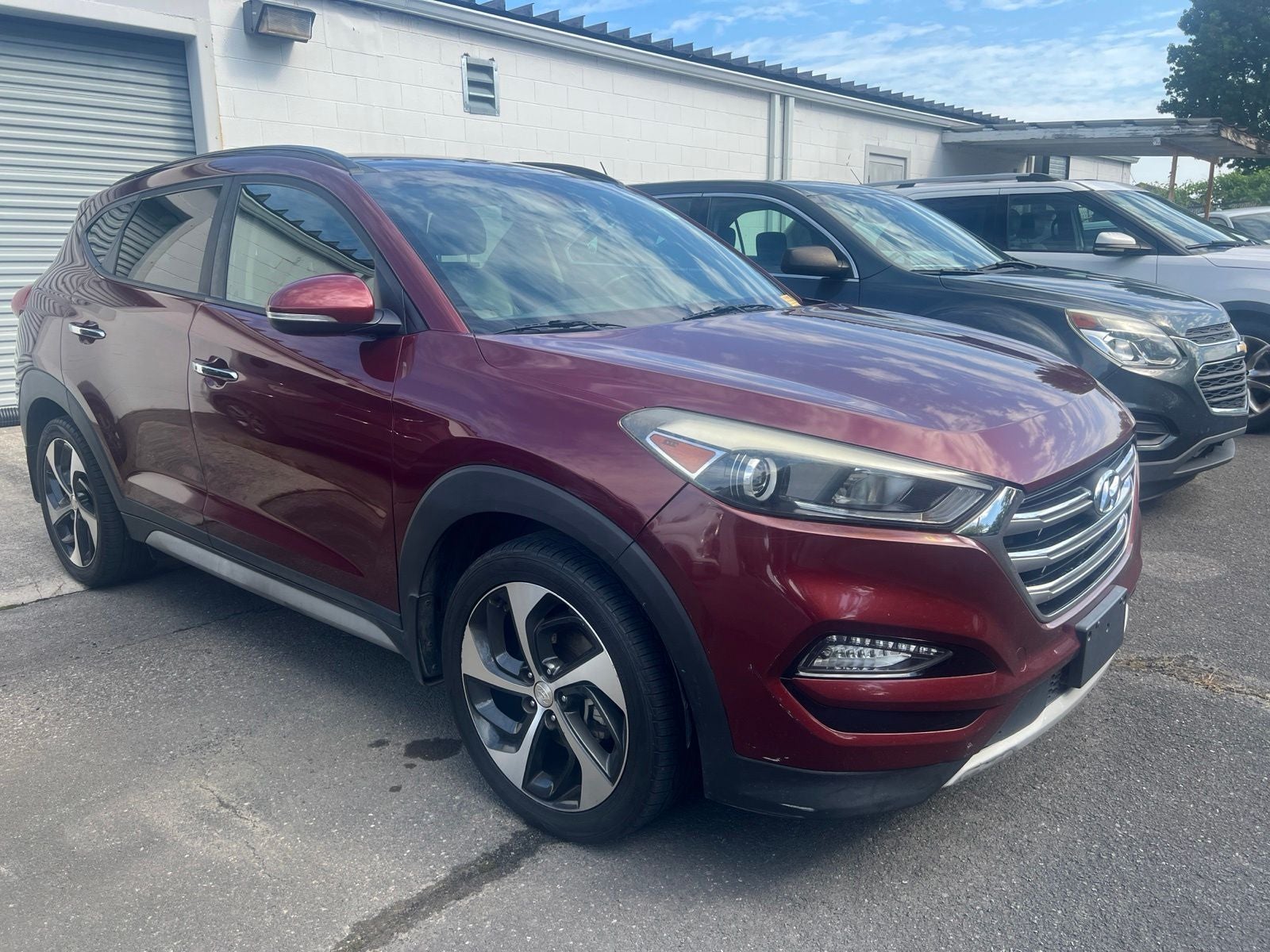 Used 2017 Hyundai Tucson Limited with VIN KM8J33A26HU368258 for sale in Dalton, GA