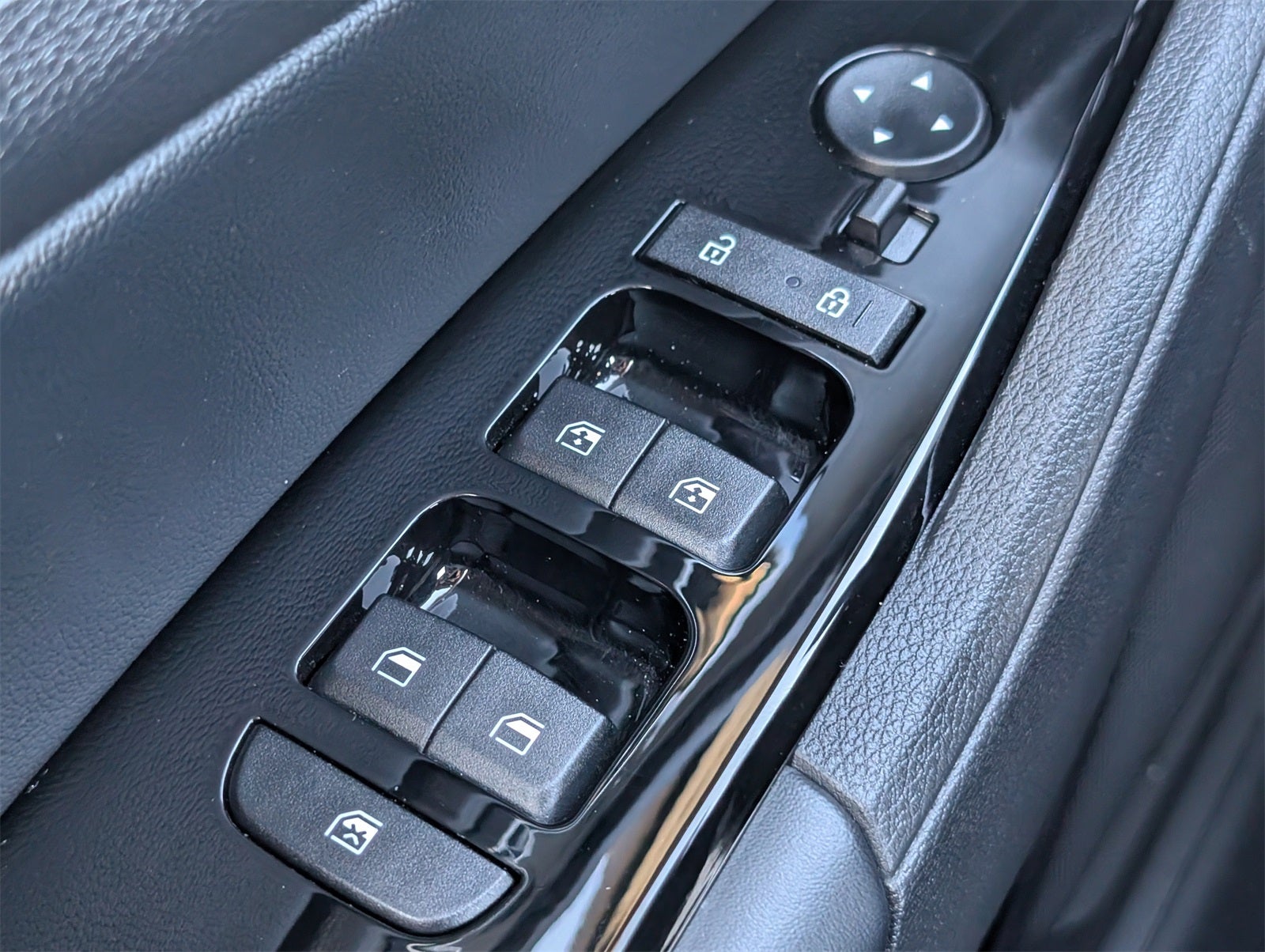 2024 Kia Sportage Plug-In Hybrid X-Line