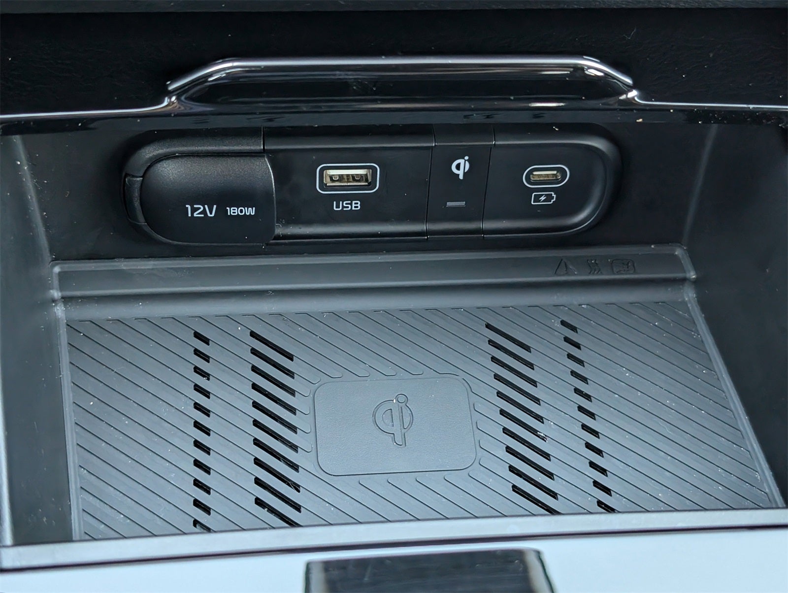 2024 Kia Sportage Plug-In Hybrid X-Line