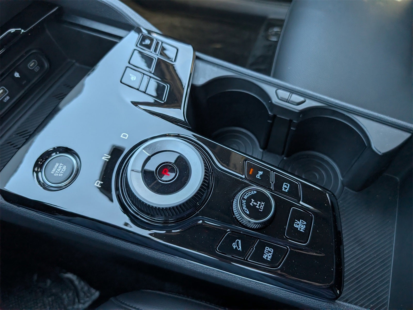 2024 Kia Sportage Plug-In Hybrid X-Line