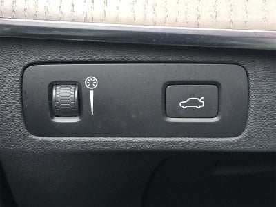 2022 Volvo XC90 T6 Inscription